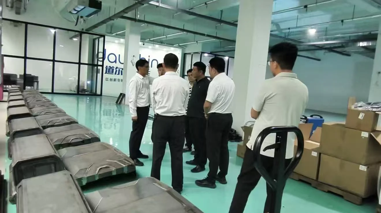 Daophin welding robot factory photo 3